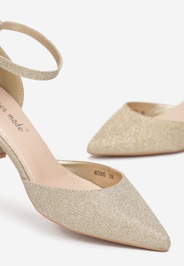 Born2be - Złote Eleganckie Czółenka na Słupku z Brokatem i Sprzączką Evadora. Zapięcie: sprzączka. Kolor: złoty. Obcas: na słupku. Styl: elegancki