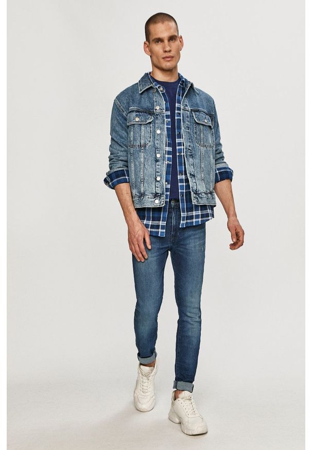 Lacoste - T-shirt. Okazja: na co dzień. Kolor: niebieski. Materiał: dzianina. Wzór: gładki. Styl: casual