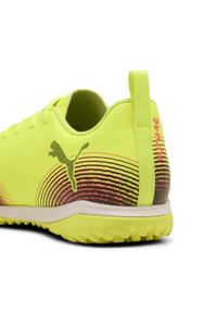 Puma - Młodzieżowe buty piłkarskie FUTURE 8 PLAY TT, średnia wysokość PUMA. Kolor: czarny, różowy, wielokolorowy, żółty. Sport: piłka nożna