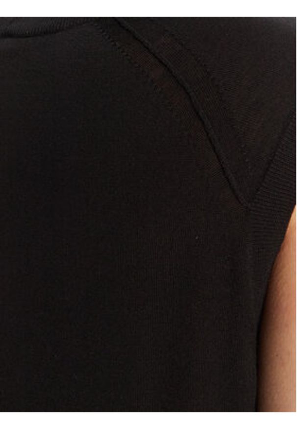 BOSS Golf Fipini 50544998 Czarny Regular Fit. Typ kołnierza: golf. Kolor: czarny. Materiał: wełna