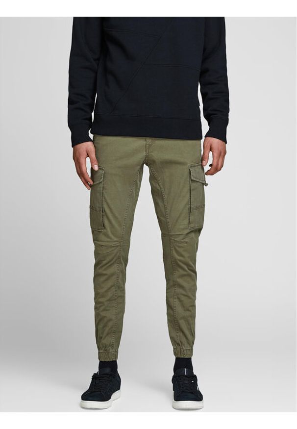 Jack & Jones Spodnie materiałowe Paul Flake 12141844 Zielony Tapered Fit. Kolor: zielony. Materiał: bawełna