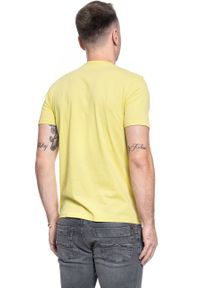 Lee - MĘSKI T-SHIRT LEE LEE JEANS TEE SUNBURST REGULAR FIT L65LFENN. Kolor: żółty. Materiał: jeans #4