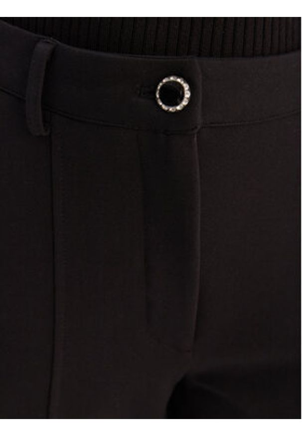 Guess Spodnie materiałowe W6RB11 KCMU2 Czarny Straight Leg. Kolor: czarny. Materiał: syntetyk