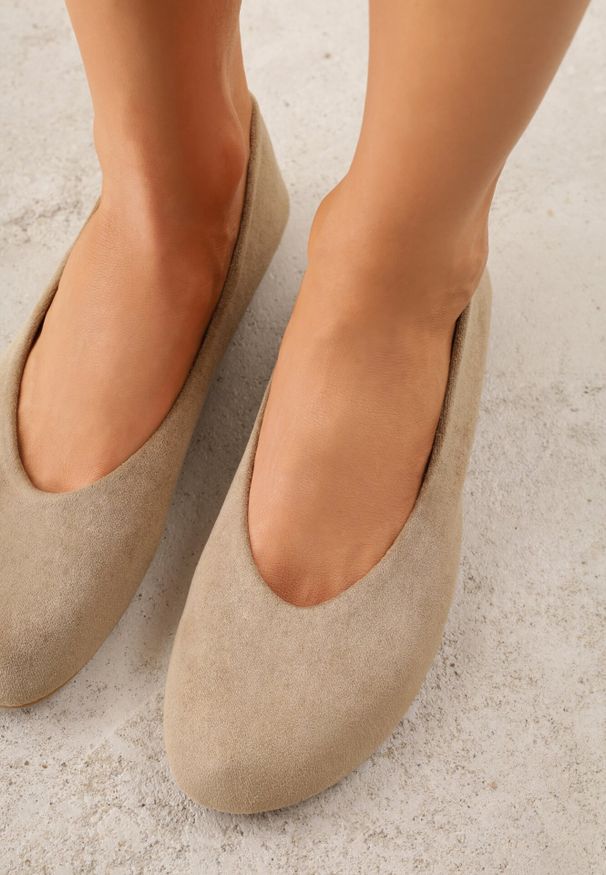 Born2be - Zielone Casualowe Balerinki z Imitacji Zamszu Zambra. Okazja: na co dzień. Kolor: zielony. Materiał: zamsz. Wzór: kolorowy. Sezon: lato. Styl: casual