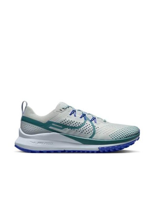 Buty do biegania męskie Nike React Pegasus Trail 4. Zapięcie: sznurówki. Kolor: wielokolorowy, szary. Materiał: guma, materiał, syntetyk, tkanina. Szerokość cholewki: normalna