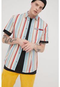 Tommy Jeans koszula bawełniana DM0DM13040.PPYY męska kolor turkusowy regular z kołnierzykiem klasycznym. Typ kołnierza: kołnierzyk klasyczny. Kolor: turkusowy. Materiał: bawełna. Długość rękawa: krótki rękaw. Długość: krótkie. Styl: klasyczny #2