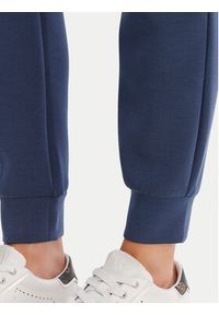 Guess Spodnie dresowe V4YB08 KCAY2 Granatowy Regular Fit. Kolor: niebieski. Materiał: syntetyk #5