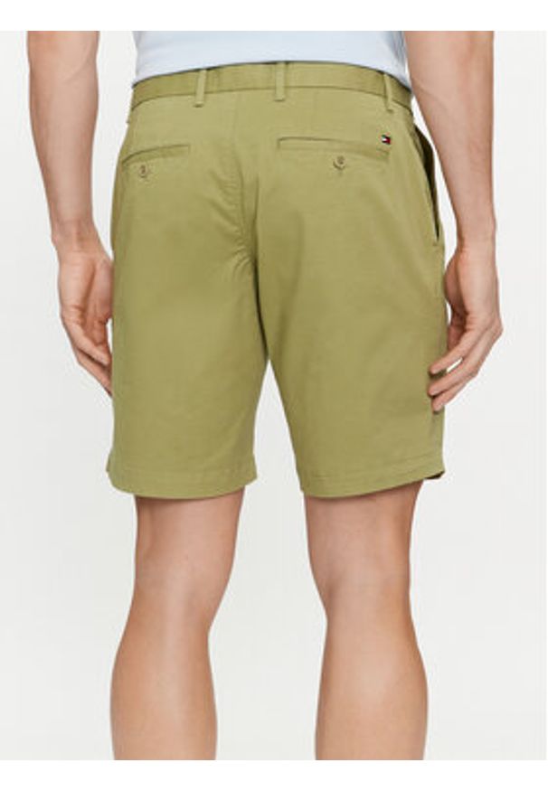 TOMMY HILFIGER - Tommy Hilfiger Szorty materiałowe Brooklyn MW0MW23563 Zielony Regular Fit. Kolor: zielony. Materiał: bawełna
