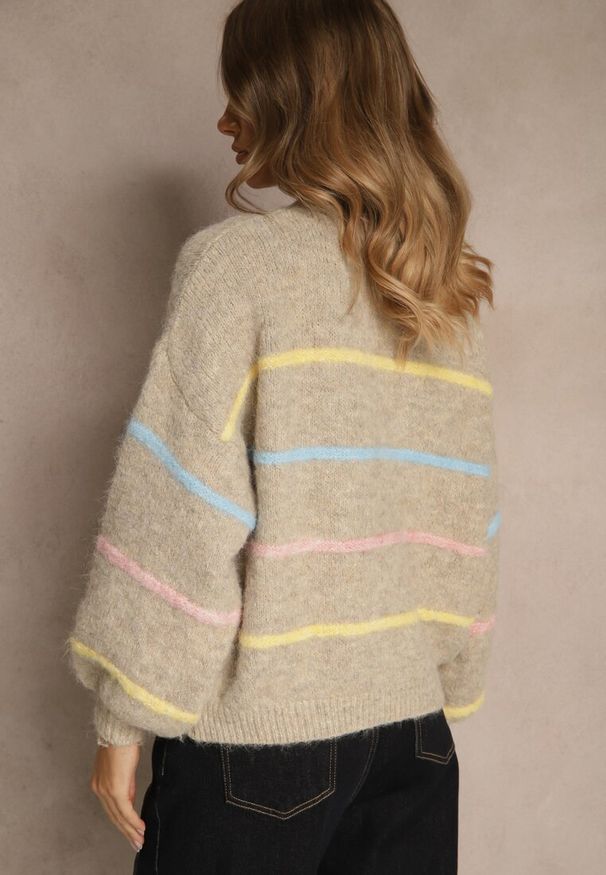 Renee - Beżowy Sweter o Nietoperzowym Fasonie z Dodatkiem Wełny w Paseczki Ralinatia. Okazja: na co dzień. Kolor: beżowy. Materiał: wełna. Styl: casual