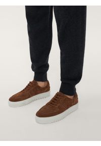 Kazar - Zamszowe sneakersy męskie na grubej podeszwie ze żłobieniem. Kolor: brązowy. Materiał: zamsz. Szerokość cholewki: normalna #5