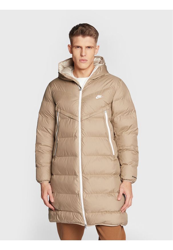 Nike Kurtka puchowa Sportswear Windrunner DR9609 Beżowy Regular Fit. Kolor: beżowy. Materiał: syntetyk, puch