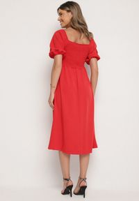 Born2be - Czerwona Rozkloszowana Sukienka z Bufiastymi Rękawami Kolireva. Okazja: na co dzień. Typ kołnierza: dekolt kwadratowy. Kolor: czerwony. Styl: casual, elegancki #5