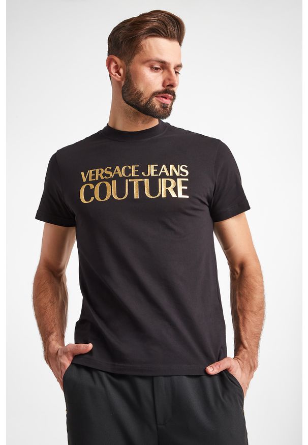 Versace Jeans Couture - T-SHIRT VERSACE JEANS COUTURE. Długość rękawa: krótki rękaw. Długość: krótkie