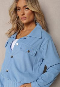 Renee - Niebieski Komplet Dresowy Utility Krótka Bluza z Kołnierzem i Spodnie Joggery z Kieszeniami Cargo Literria. Kolor: niebieski. Materiał: dresówka #5