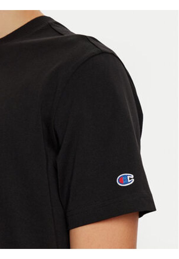 Champion T-Shirt 220713 Czarny Regular Fit. Kolor: czarny. Materiał: bawełna