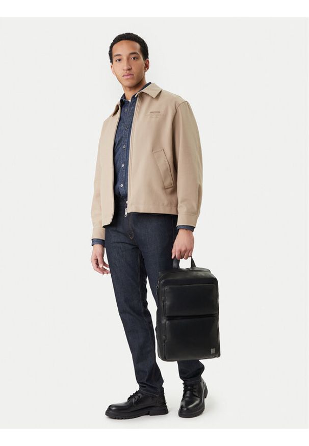 Calvin Klein Plecak Emblem Hw Slim Pocket Backpack LV04D3289G Czarny. Kolor: czarny. Materiał: skóra