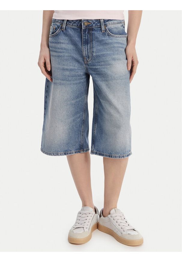 Guess Jeans Szorty jeansowe W6GD1D D6363 Niebieski Baggy Fit. Kolor: niebieski. Materiał: bawełna, jeans