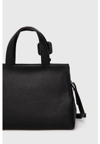 Calvin Klein - Torebka. Kolor: czarny. Rodzaj torebki: na ramię #4