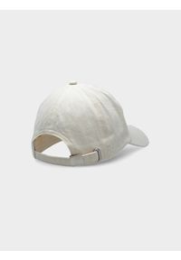 outhorn - Czapka z daszkiem strapback Outhorn - złamana biel. Kolor: biały. Materiał: bawełna, tkanina. Styl: sportowy, klasyczny