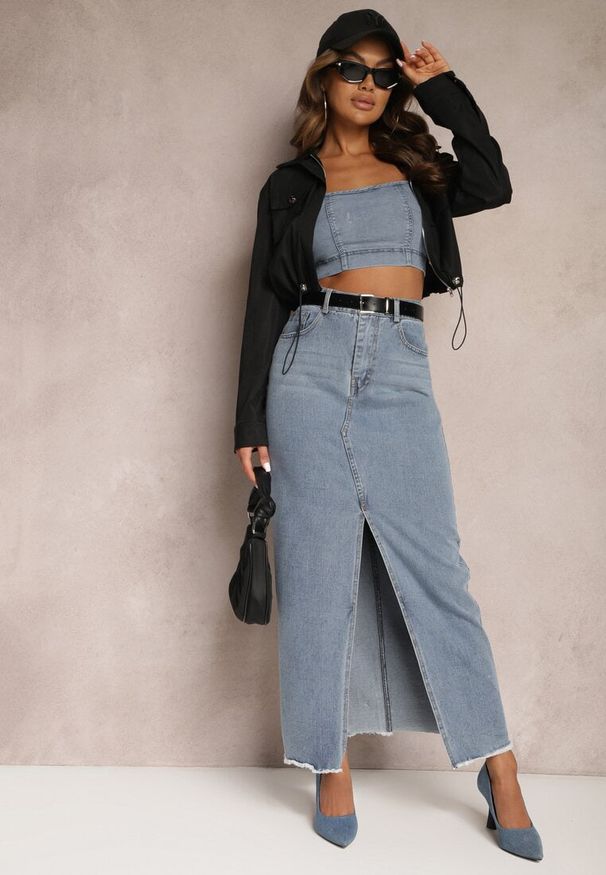 Renee - Niebieska Spódnica Jeansowa Maxi z Paskiem Mullese. Stan: podwyższony. Kolor: niebieski. Materiał: jeans. Styl: klasyczny