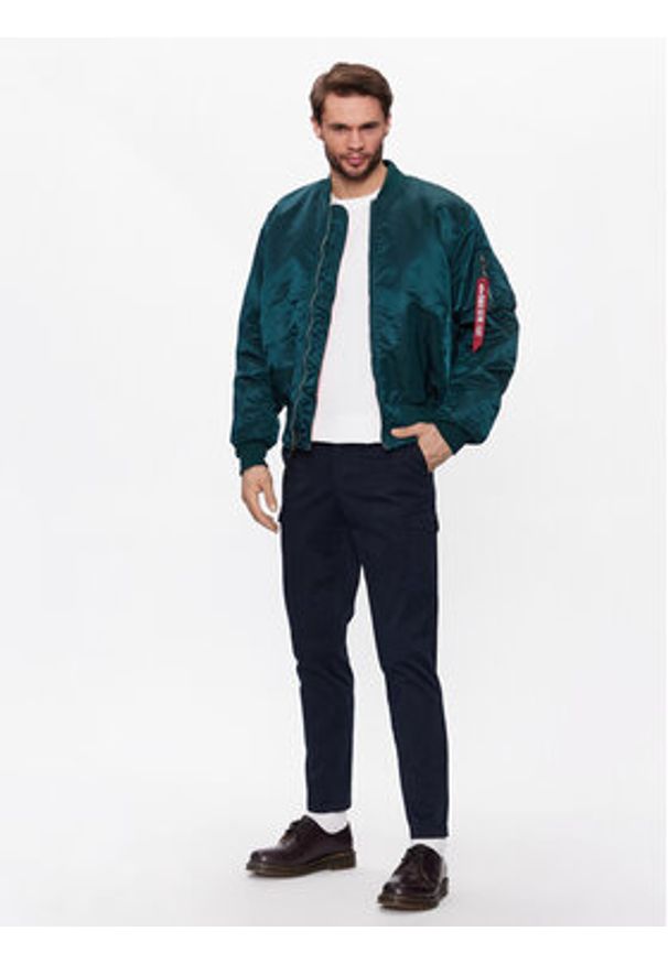 Alpha Industries Kurtka bomber MA-1 100101 Granatowy Oversize. Kolor: niebieski. Materiał: syntetyk