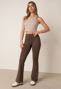 Born2be - Brązowe Legginsy o Kroju Dzwonów z Wysokim Stanem i Modelującym Marszczeniem Pronone. Okazja: na co dzień. Stan: podwyższony. Kolor: brązowy. Materiał: jeans. Długość: krótkie. Styl: elegancki, casual #5