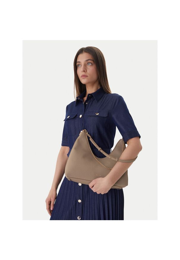 Torebka Calvin Klein. Kolor: beżowy