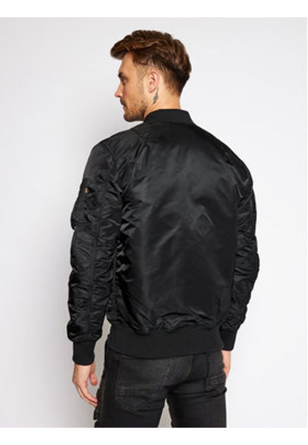 Alpha Industries Kurtka bomber Ma-1 Vf 59 Long 168100 Czarny Slim Fit. Kolor: czarny. Materiał: syntetyk