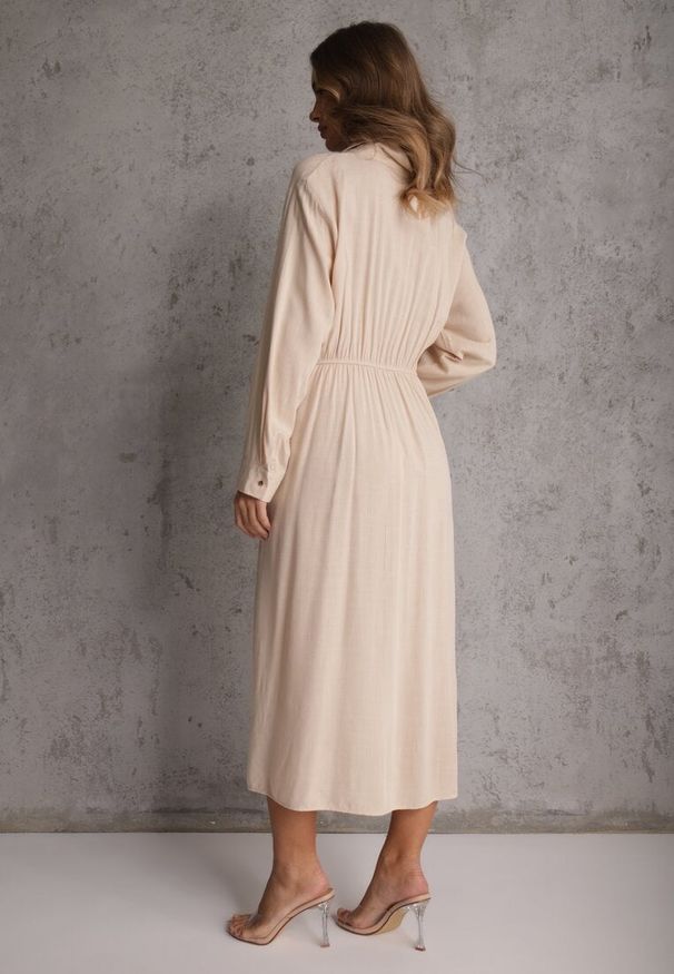 Renee - Beżowa Koszulowa Sukienka z Wiskozy z Asymetrycznym Drapowaniem i Guzikiem Hetasa. Okazja: na co dzień. Kolor: beżowy. Materiał: wiskoza. Długość rękawa: długi rękaw. Typ sukienki: koszulowe, asymetryczne. Styl: casual, elegancki