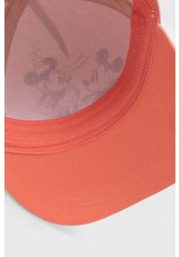 United Colors of Benetton czapka z daszkiem bawełniana dziecięca x Disney kolor różowy z nadrukiem. Kolor: różowy. Materiał: bawełna. Wzór: nadruk, motyw z bajki #4