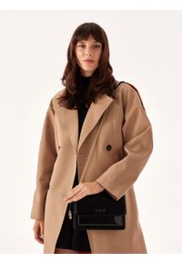 Kazar - Elegancka lakierowana torebka na grubym łańcuchu. Kolor: czarny. Materiał: lakierowane, skórzane. Styl: elegancki. Rodzaj torebki: do ręki #4