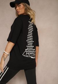 Renee - Czarna Koszulka o Fasonie T-shirt z Napisami Na Plecach i na Przodzie Seninora. Okazja: na co dzień. Kolor: czarny. Materiał: jeans. Wzór: napisy. Styl: klasyczny, casual