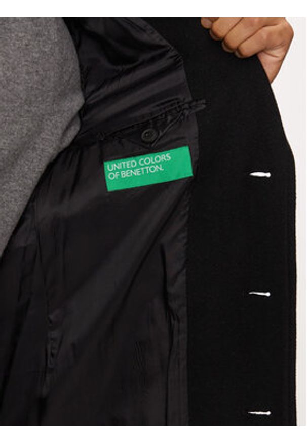 United Colors of Benetton - United Colors Of Benetton Płaszcz wełniany 2X59UN05M Czarny Regular Fit. Kolor: czarny. Materiał: syntetyk