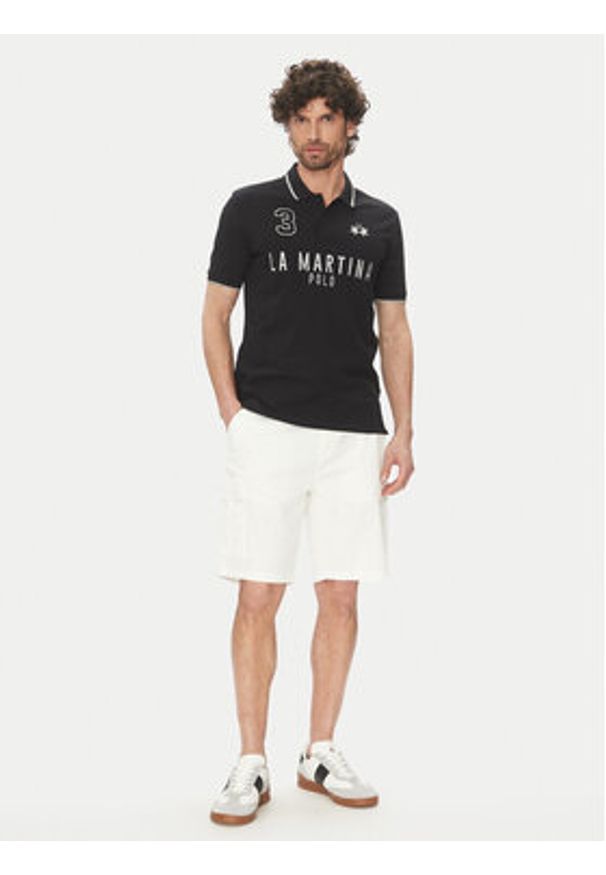 La Martina Polo Yeshayahu MAP320 PK001 Czarny Regular Fit. Typ kołnierza: polo. Kolor: czarny. Materiał: bawełna
