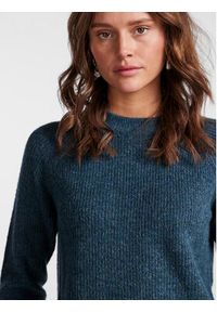 Pieces Sweter 17098262 Niebieski Regular Fit. Kolor: niebieski. Materiał: syntetyk