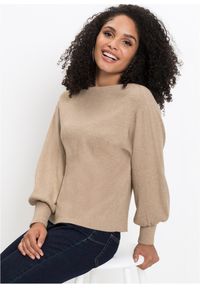 bonprix - Sweter oversize z mieszanki wiskozy. Typ kołnierza: kołnierzyk stójkowy. Kolor: beżowy. Materiał: dzianina, wiskoza. Styl: elegancki #1