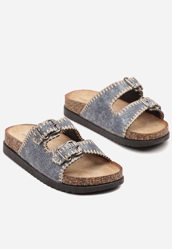 Born2be - Ciemnoniebieskie Klapki na Grubej Korkowej Podeszwie Ozdobione Przeszyciami Nuridara. Okazja: na co dzień. Kolor: niebieski. Materiał: jeans. Wzór: aplikacja. Styl: klasyczny, casual