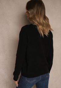 Renee - Czarny Gładki Sweter z Półgolfem z Dzianiny z Wełną i Wiskozą Zaiara. Okazja: na co dzień. Kolor: czarny. Materiał: wełna, wiskoza, dzianina. Długość rękawa: długi rękaw. Długość: długie. Wzór: gładki. Styl: klasyczny, casual #3