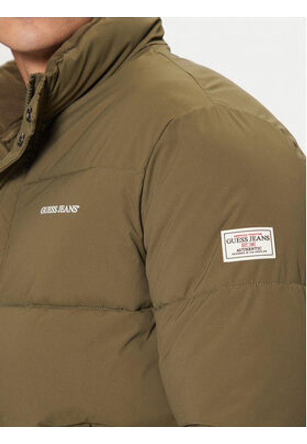 Guess Kurtka zimowa M4BL20 WGII2 Khaki Regular Fit. Kolor: brązowy. Materiał: syntetyk. Sezon: zima