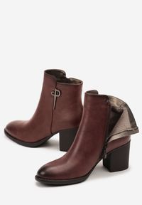 Renee - Bordowe Botki na Obcasie Typu Słupek z Metalowym Zdobieniem Hanilena. Okazja: na co dzień. Kolor: czerwony. Materiał: jeans. Szerokość cholewki: normalna. Wzór: aplikacja. Obcas: na obcasie. Styl: casual, elegancki. Wysokość obcasa: średni #4