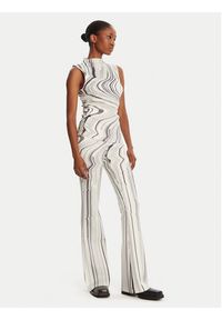 Desigual Spodnie materiałowe Chiara 25WWPK02 Écru Flare Fit. Materiał: syntetyk