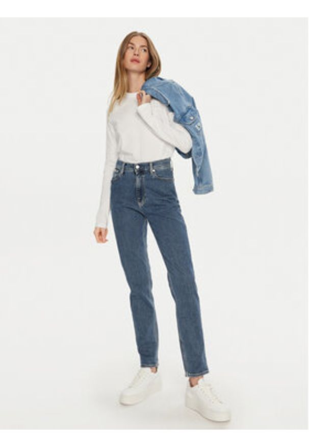 Calvin Klein Jeans Jeansy J20J224030 Niebieski Mom Fit. Kolor: niebieski