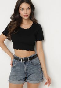 Born2be - Czarny Prążkowany T-shirt z Bawełną Adlesa. Okazja: na co dzień. Kolor: czarny. Materiał: bawełna, prążkowany. Styl: casual #6