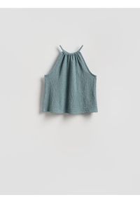 Reserved - Kreszowany top z dekoltem halter - jasnozielony. Typ kołnierza: dekolt halter. Kolor: zielony. Materiał: dzianina