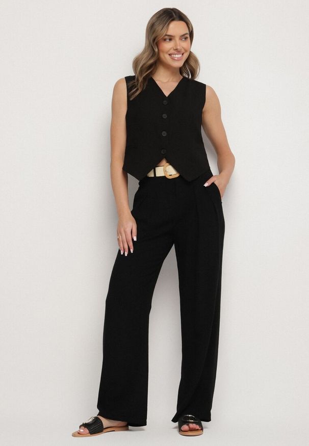 Born2be - Czarne Szerokie Spodnie z Lnem Bawełną i Wysokim Stanem Julaelia. Okazja: na co dzień. Stan: podwyższony. Kolor: czarny. Materiał: bawełna, len. Styl: casual, elegancki