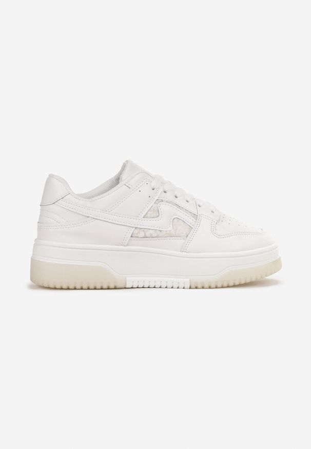 Renee - Białe Sneakersy z Imitacji Skóry ze Wstawkami z Futerka Vaelisa. Okazja: na co dzień. Nosek buta: okrągły. Zapięcie: sznurówki. Kolor: biały. Materiał: skóra, futro. Obcas: na obcasie. Wysokość obcasa: niski