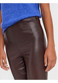 Vero Moda Spodnie z imitacji skóry Lana 10269992 Brązowy Slim Fit. Kolor: brązowy. Materiał: skóra #4