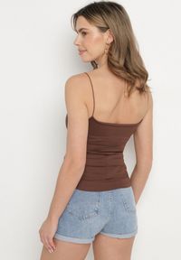 Born2be - Brązowy Klasyczny Top z Wiskozą Soparisse. Okazja: na spacer, na co dzień. Kolor: brązowy. Materiał: wiskoza. Styl: klasyczny #6