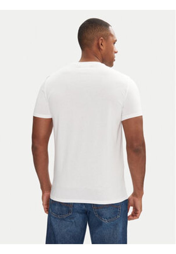 Lacoste T-Shirt TH6709 Biały Regular Fit. Kolor: biały. Materiał: bawełna