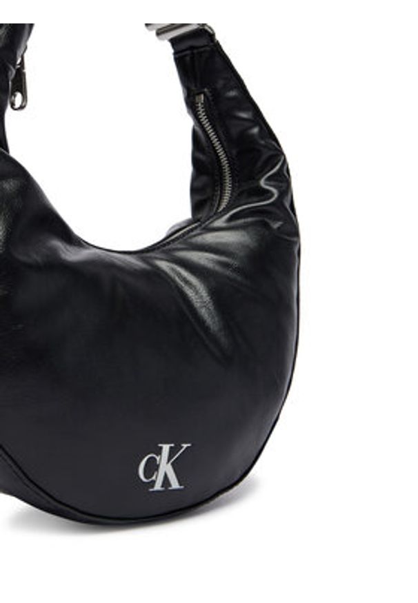 Calvin Klein Torebka Buckle Convertible Small Hobo LV04F3512G Czarny. Kolor: czarny. Materiał: skórzane